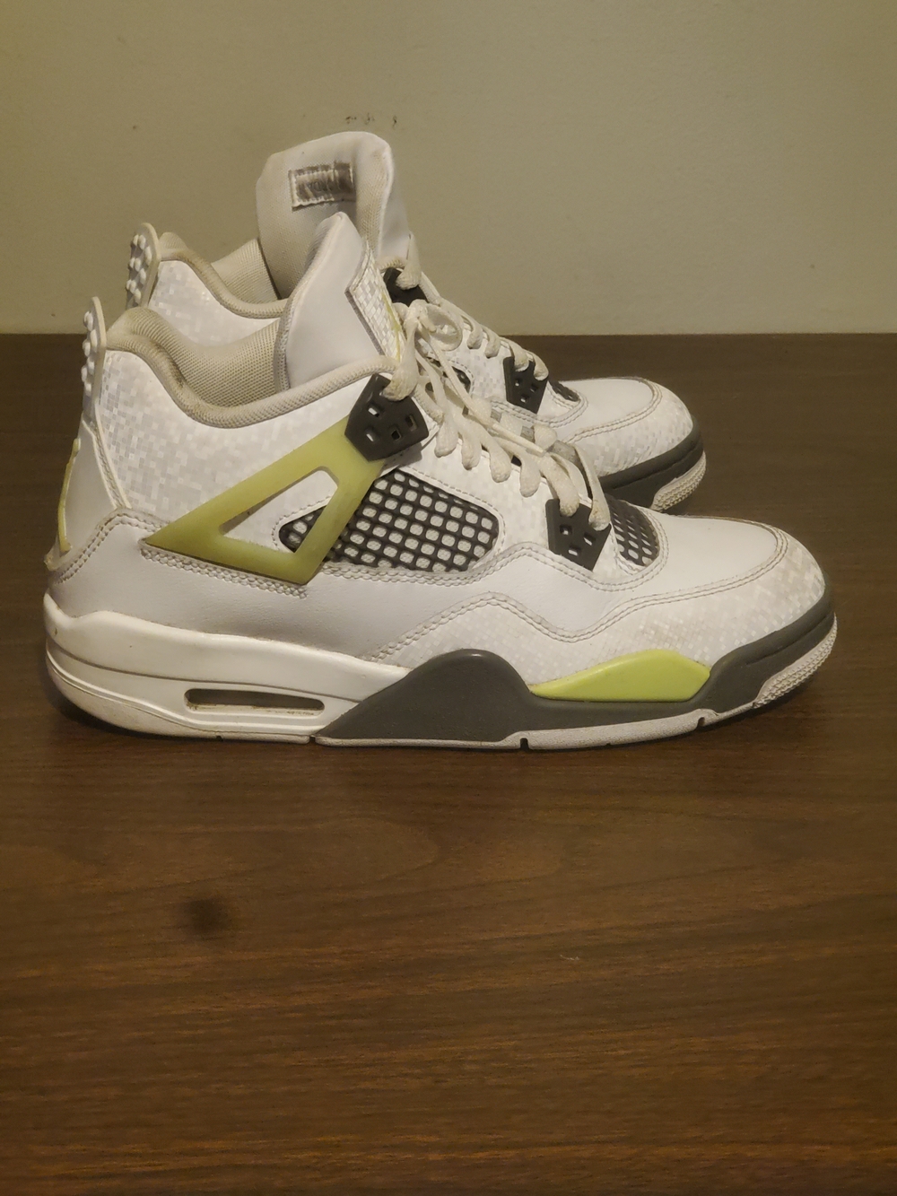 Air Jordan 4 Kids White and Yellow-Green Retro GS Light lemon twist